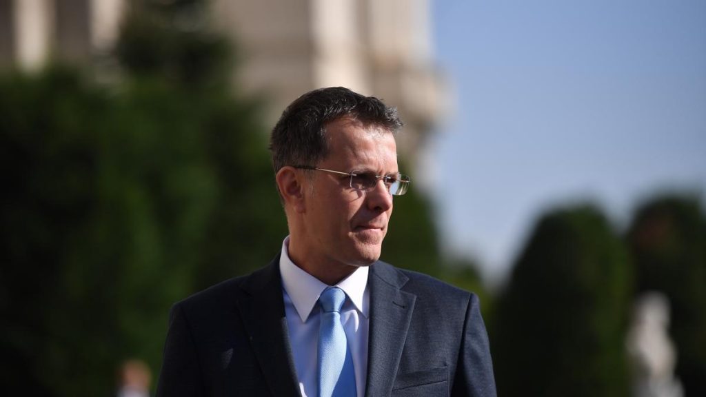 Mosteanu despre disputa Bolos Ciolacu cu durutul deficitului Erau ca doi bobi intr o pastaie