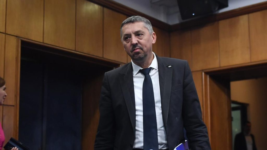 Motunea simpla impotriva lui Daniel David va fi votata luni