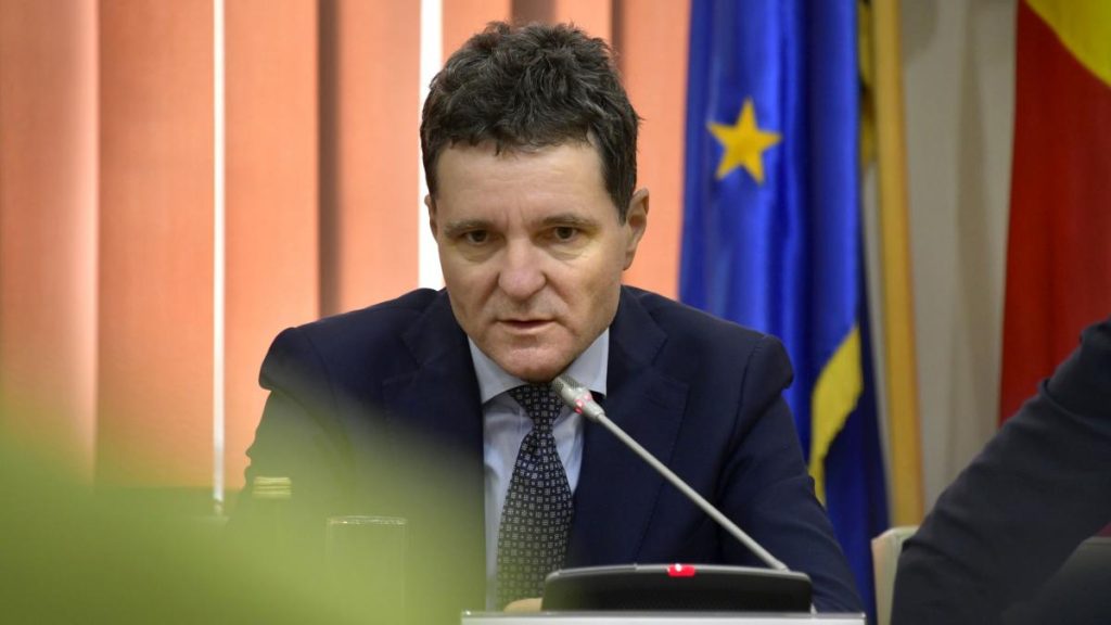 Nicustor Dan Intuiesc ca Calin Georgescu are sustinatori corupti din anii 90 2000
