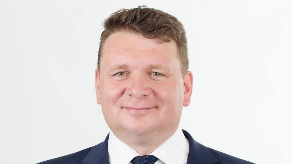 Primarul contrazice pe Bolojan si sustine angajari suplimentare
