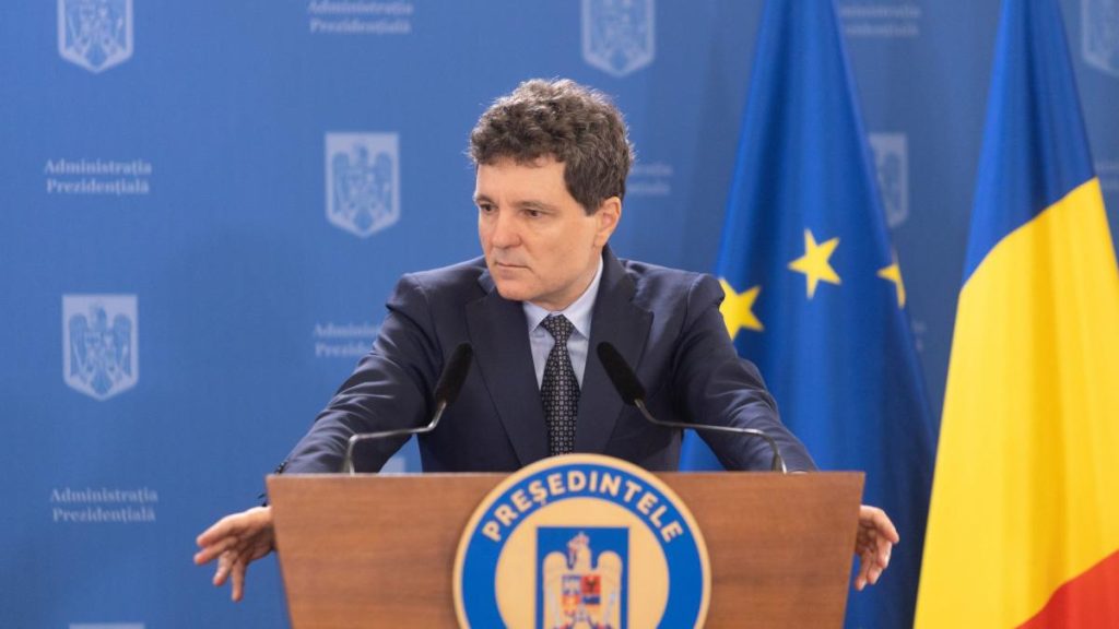 Nicuşor Dan solicită universităţilor să participe mai activ în dezbateri. Nicusor Dan solicta universitatilor sa participe mai activ in dezbateri