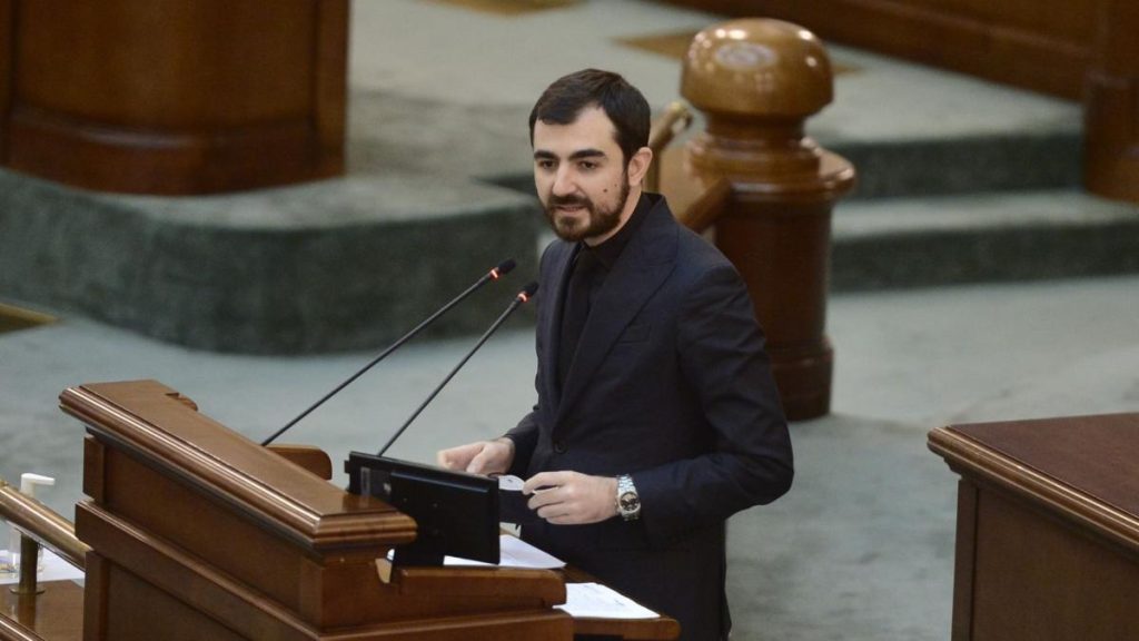 Proiect pentru desfiinţarea pensiilor speciale ale primarilor Proiect pentru desfiintarea pensiilor speciale ale primarilor