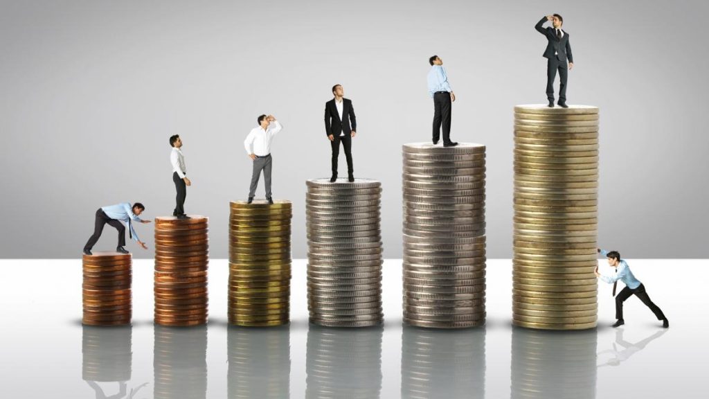 Șefii de stat trebuie să-și reducă salariile cu 30% Sefii de stat trebuie sa si reduc salariile cu 30