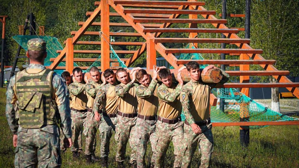 stagiu militar voluntar platit ce inveti in 4 luni
