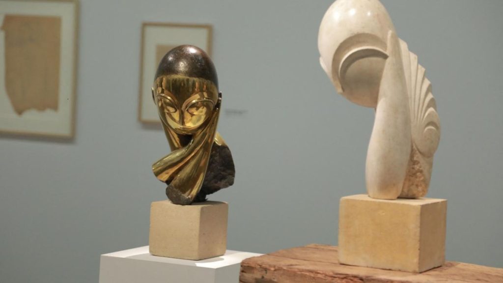 Caiet rar cu schie ale lui Brancusi descoperit in Olanda