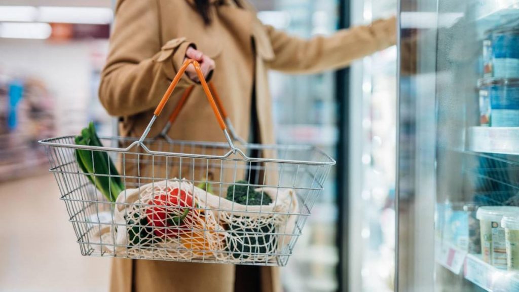 Comercianții ce nu înlocuiesc produsele deteriorate vor fi amendați. Comerciantii ce nu inlocuiesc produsele deteriorate vor fi amendati