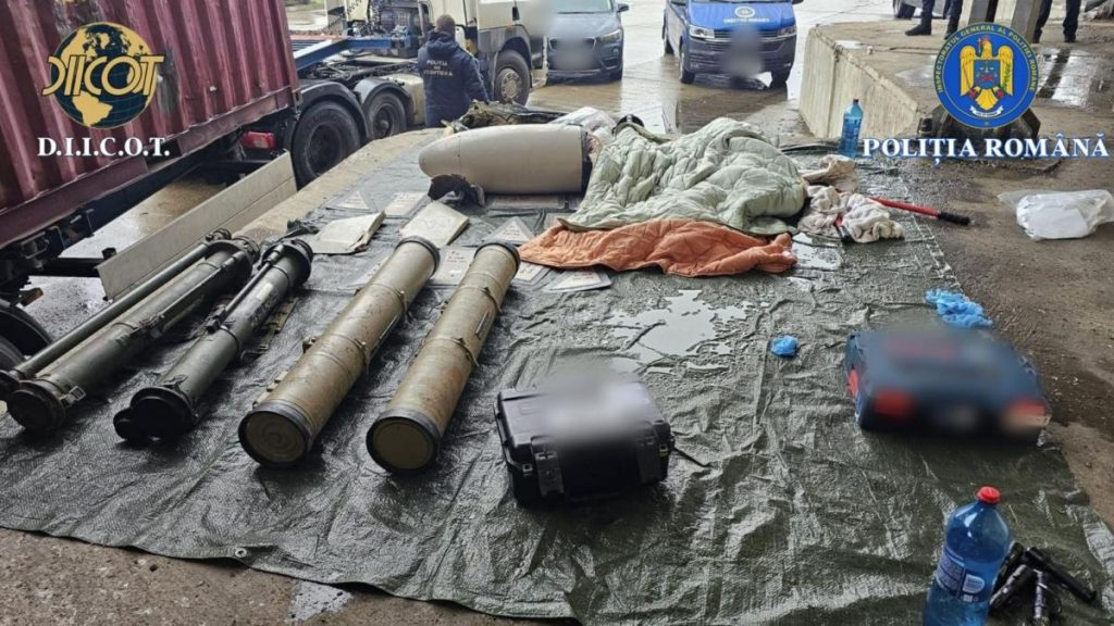 Imagini cu rachetele antitanc din camionul de la granita