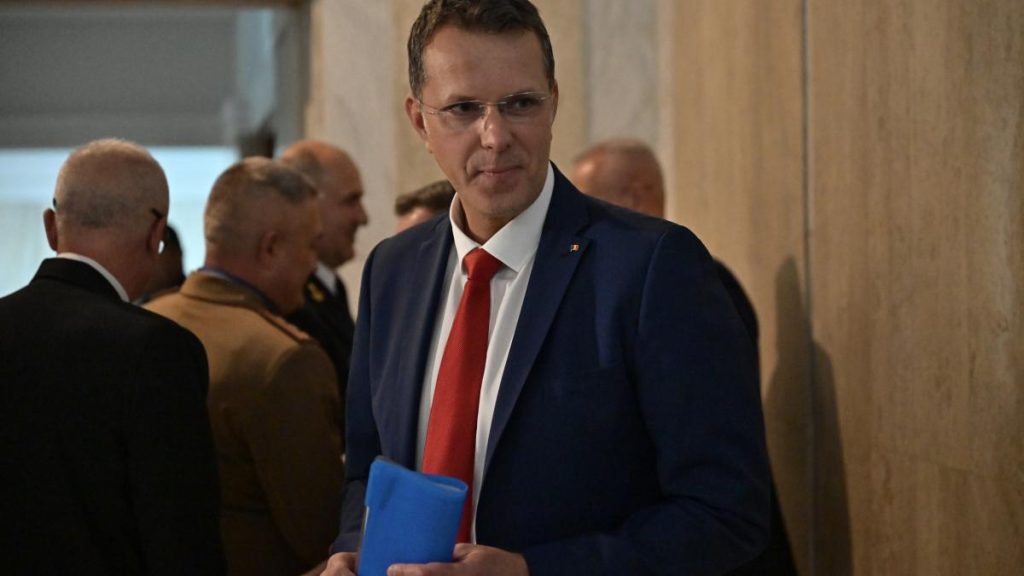 Ionut Mosteanu a demisionat din cauza acuzatiilor de falsificare a CV ului