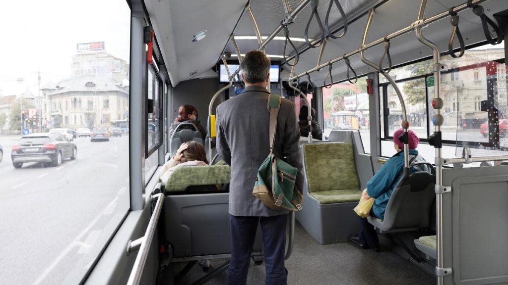 Liniile 63 385 si N101 se vor devia pentru Targul de Cratun Bucuresti