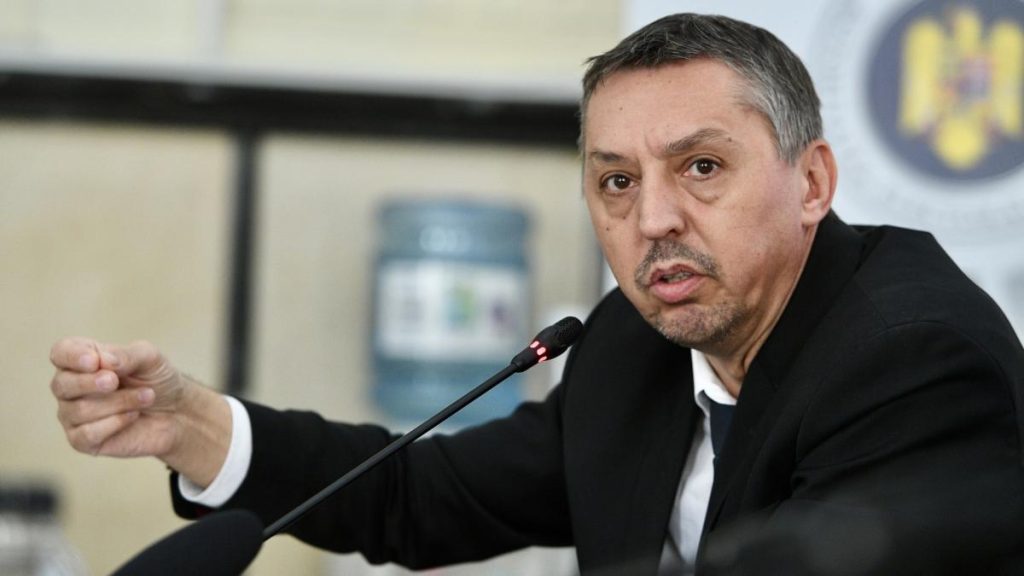 Ministrul David anunta masuri pentru profesorii cu pensie salariu