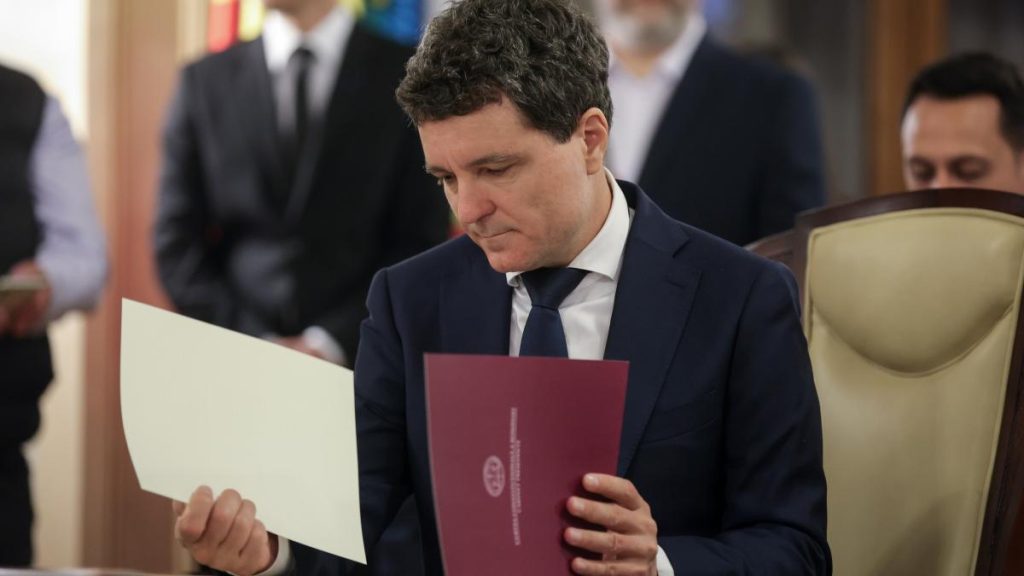 Nicusor Dan a semnat decretul de demisie pentru Ionut Mostean