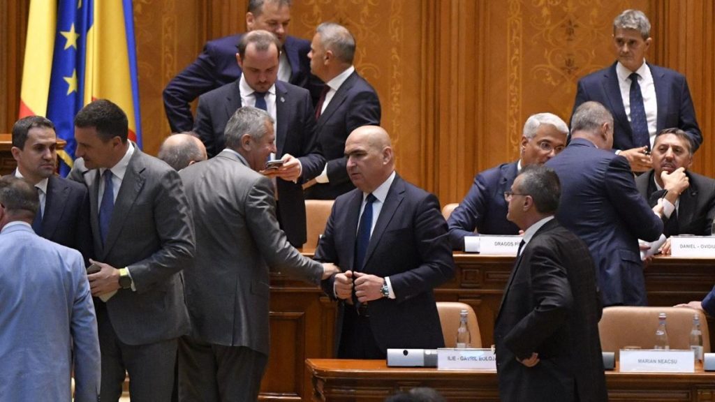 Specialii ANRE, ASF și parlamentarii, exceptați de la cumulație pensie-salariu Specialii ANRE ASF si parlamentarii exceptati de la cumulatie pensie salariu