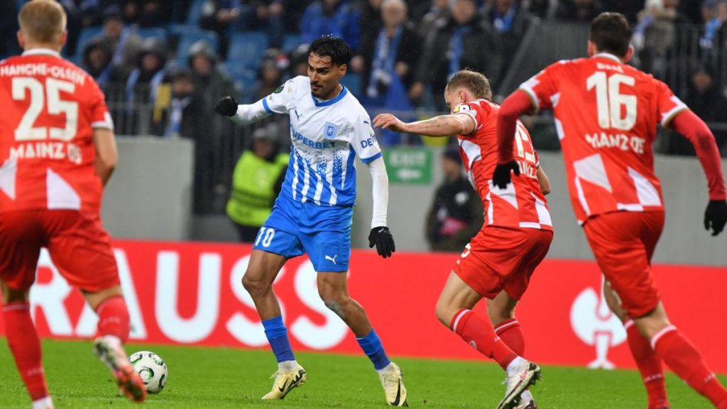Victorie importantă pentru Universitatea Craiova, 1-0 cu FSV Mainz Victorie importanta pentru Universitatea Craiova 1 0 cu FSV Mainz