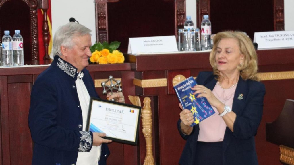 20 de ani de umanism pragmatic Maria Grapini o voce a demnitatii in Europa