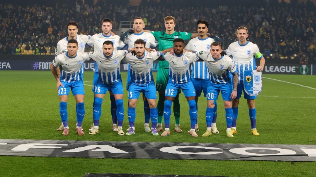AEK Atena – Universitatea Craiova, 3-2. Craiova pierde calificarea. AEK Atena Universitatea Craiova 3 2 Craiova pierde calificarea