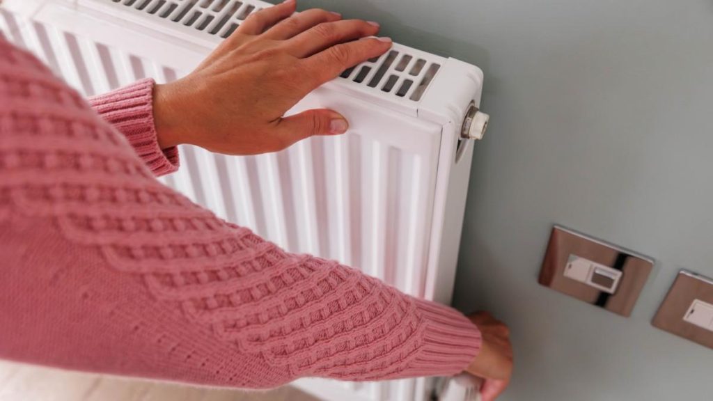 Aproape 1.200 de blocuri din Bucuresti raman fara apa calda