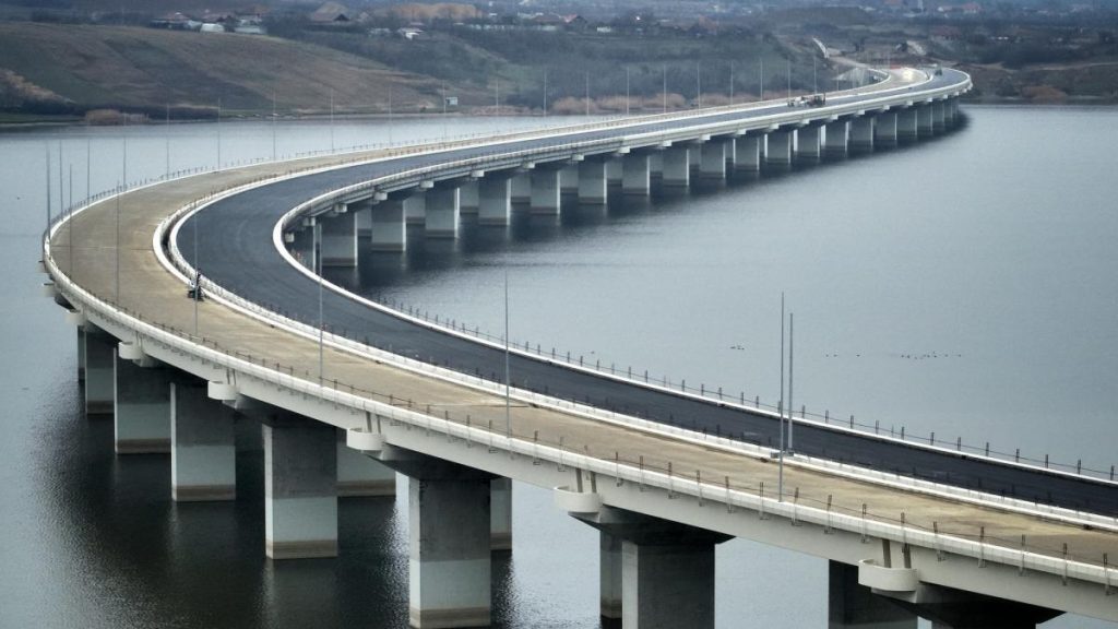 Când vor circula șoferii pe 200 km din Autostrada Transilvaniei? Cand vor circula soferii pe 200 km din Autostrada Transilvaniei