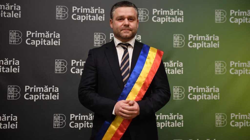 Ciprian Ciucu a depus jurământul ca primar al Capitalei Ciprian Ciucu a depus juramantul ca primar al Capitalei