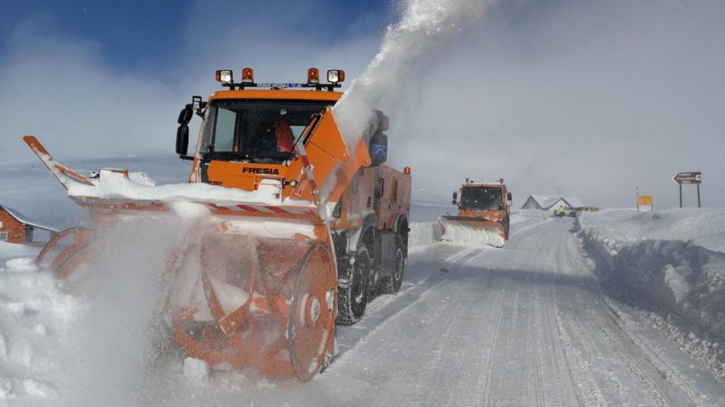 Circulația a fost redeschisă pe Transalpina, Rânca Circulatia a fost redeschisa pe Transalpina Ranca