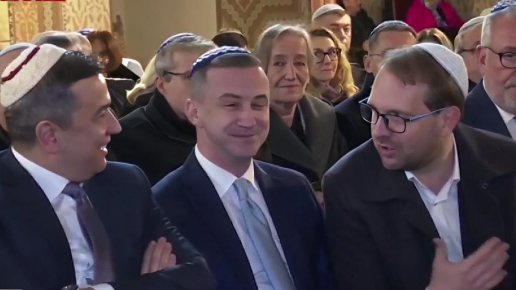 Dominic Fritz și Sorin Grindeanu râzând după acuzații Dominic Fritz si Sorin Grindeanu razand dupa acuzatii
