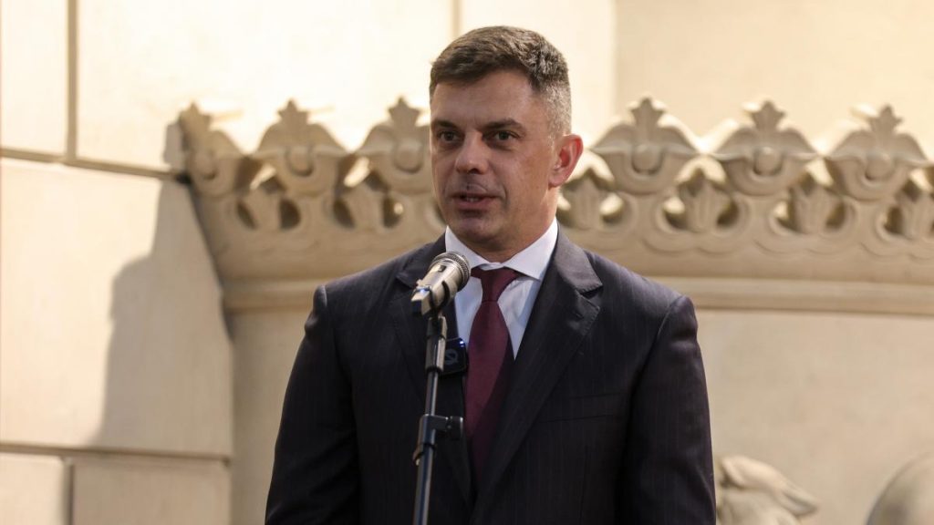 Eduard Novak: Beneficiul legii cu 40% sportivi români se va vedea în 3-4 ani Eduard Novak Beneficiul legii cu 40 sportivi romani se va vedea in 3 4 ani
