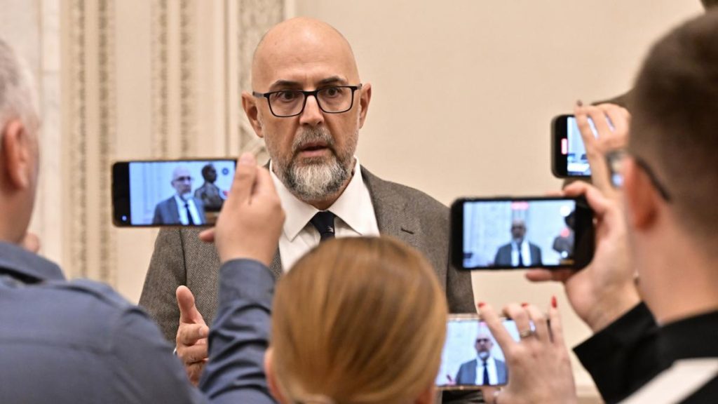 Kelemen Hunor: „Această coaliţie funcţionează. Nu sunt scuze pentru a găsi soluţii” Kelemen Hunor Aceasta coalitie functioneaza Nu sunt scuze pentru a gasi solutii