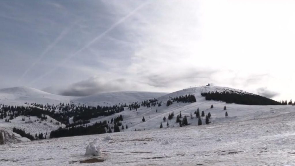 Meteorologii au anunțat sosirea zăpezilor abundente. Meteorologii au anuntat sosirea zapezilor abundente