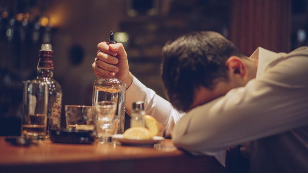 Noi accize din 1 ianuarie 2026. Impact asupra consumului de alcool în România. Noi accize din 1 ianuarie 2026 Impact asupra consumului de alcool in Romania