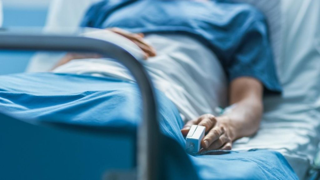 Pacient din Arad primește 80.000 euro despăgubiri pentru infecție Pacient din Arad primest e 80.000 euro despagubiri pentru infectie