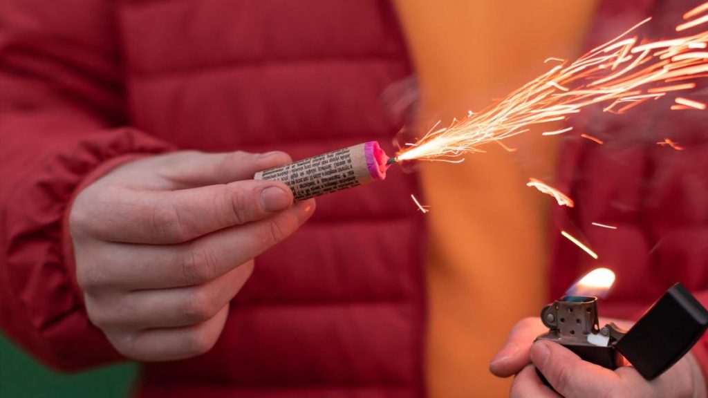 Petardele si artificiile risca inchisoarea anul acesta