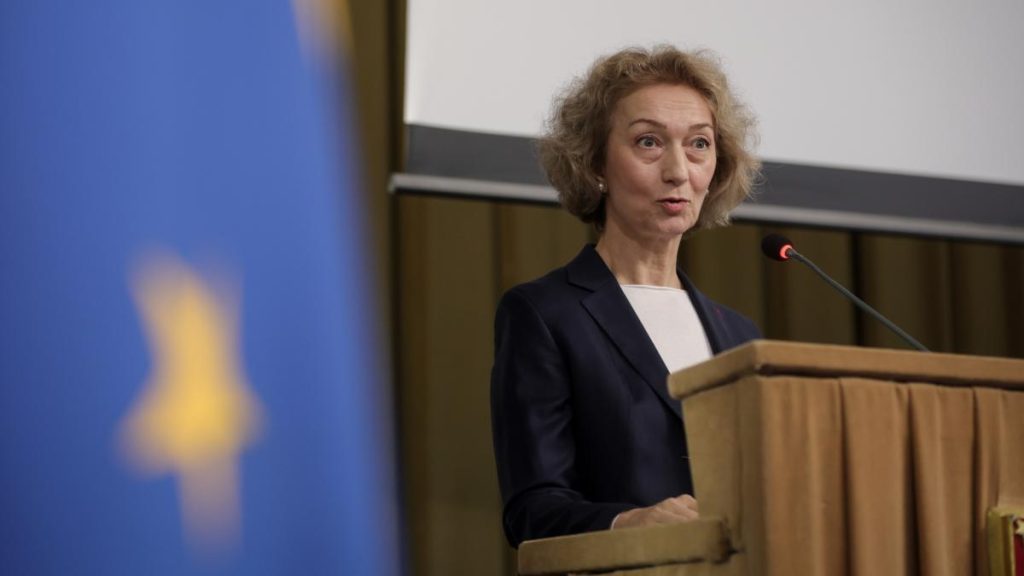 Presedinta CCR transmite romanilor un mesaj unitatii
