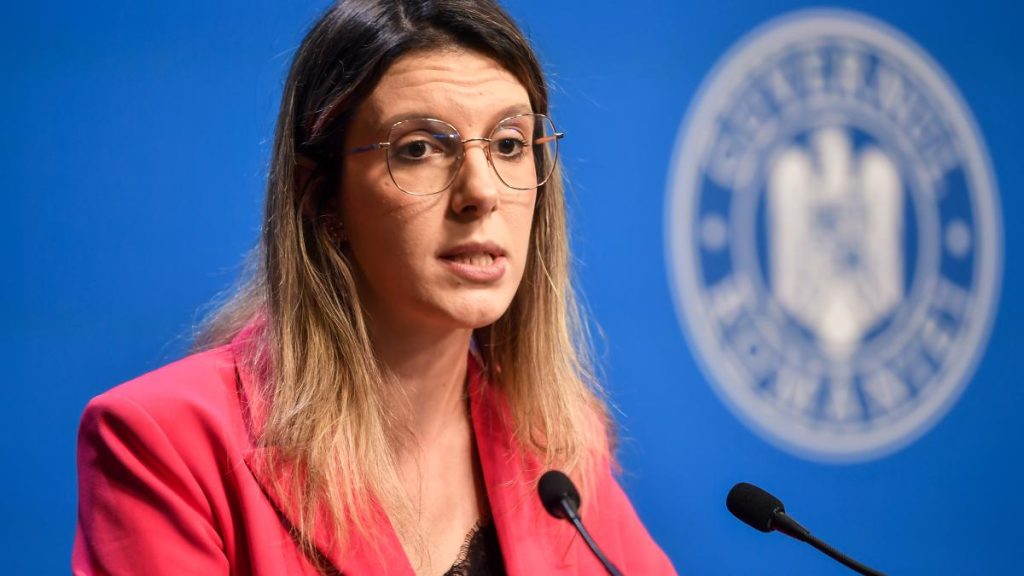 Scandal după criza apei din Prahova. PSD acuză presiuni pentru apă murdară. Scandal dupa criza apelui din Prahova PSD acuza presiuni pentru apa murdara