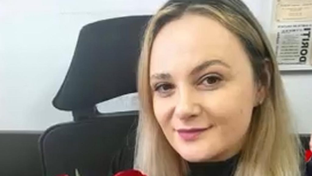 Situatie inedita in comuna Botosani fiica conduce primaria