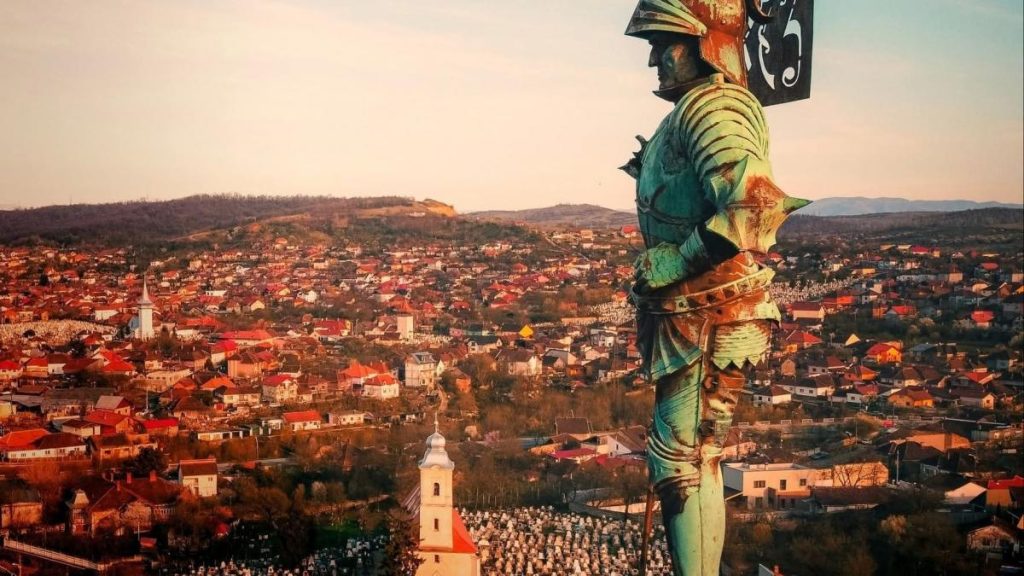 descoperire rara la castelul corvinilor caseta misterioasa gasita