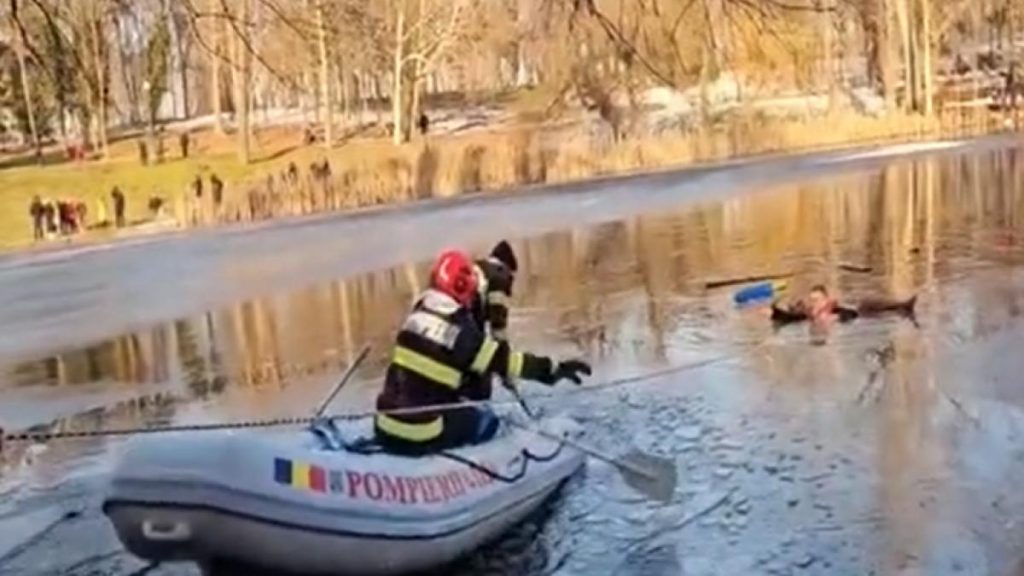 Cine este indianul care a salvat o fetita de la inec in Craiova Are 47 de ani si lucreaza ca