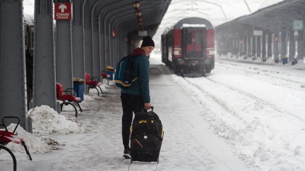 Circulatia trenurilor afectata de ninsori intarzieri mari