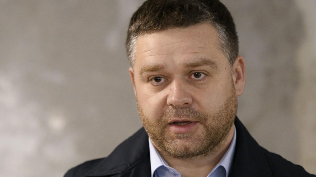 Ciucu a declarat ca a gasit o prima solutie pentru problema caldurii si a apei calde