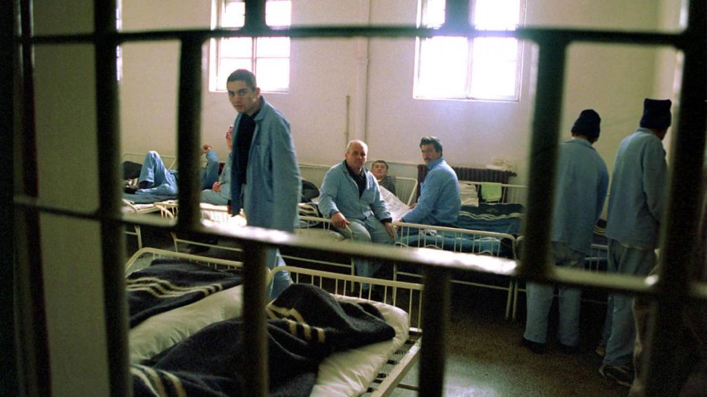 Criminalii au obtinut mai mult de 1000 de permisiuni de iesire din inchisoare in ultimii 2 ani Seful ANP