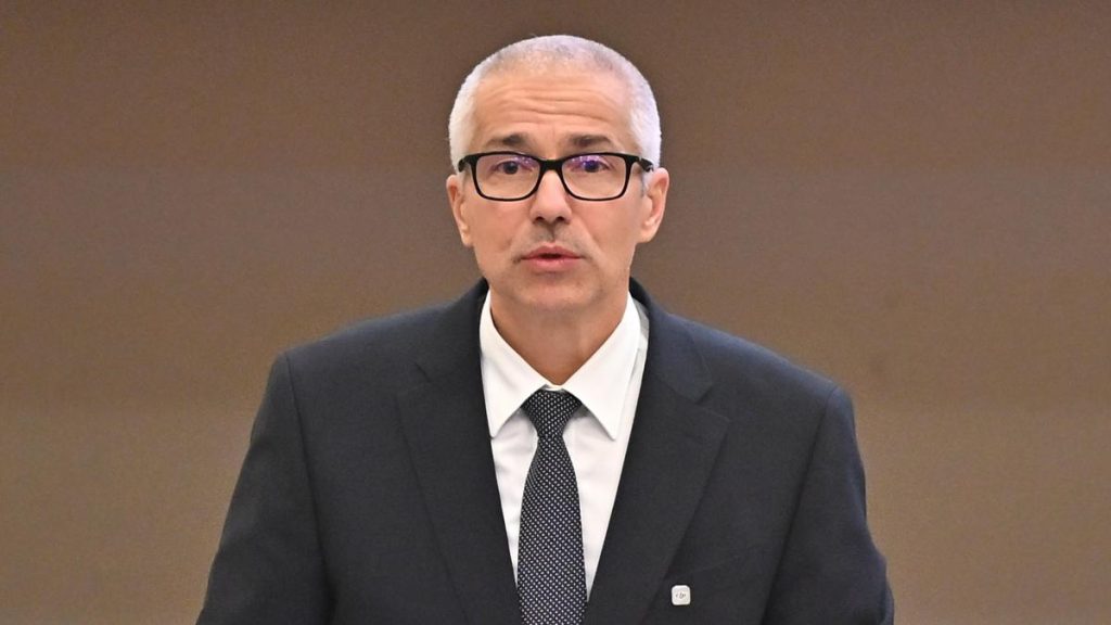 Grup de lucru la Ministerul Justiției după crima din Cenei. Marinescu propune reducerea vârstei de… Grup de lucru la Ministerul Justitiei dupa crima din Cenei Marinescu propune reducerea varstei de 1