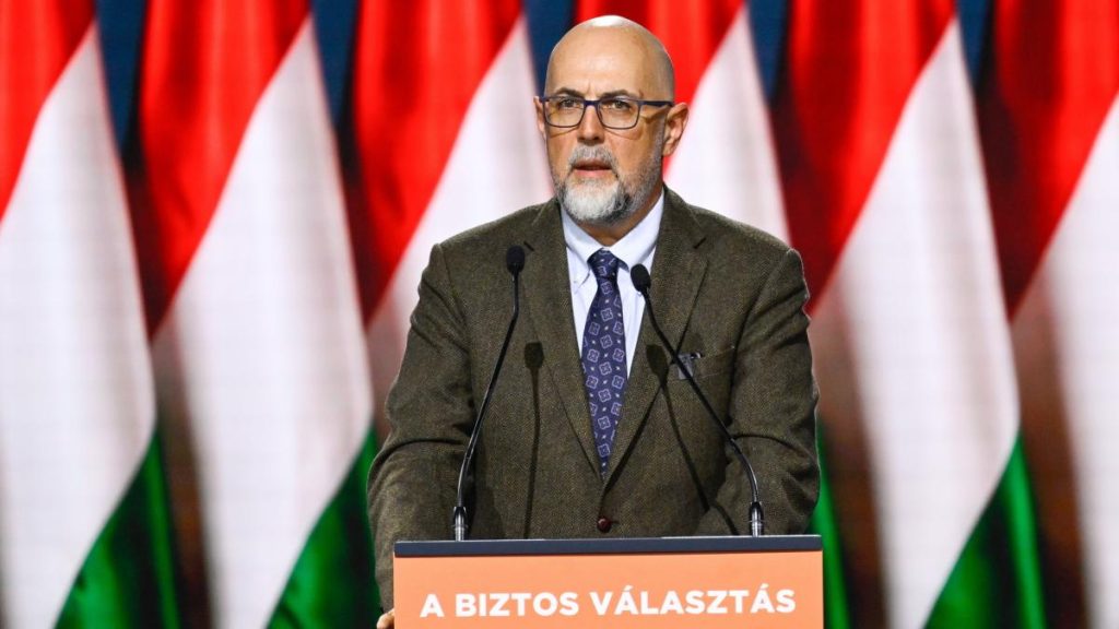 Kelemen Hunor avertizează că România riscă să devină irelevantă: „Lamentarea vechii ordini şi… Kelemen Hunor avertizeaza ca Romania risca sa devina irelevanta Lamentarea vechii ordini si