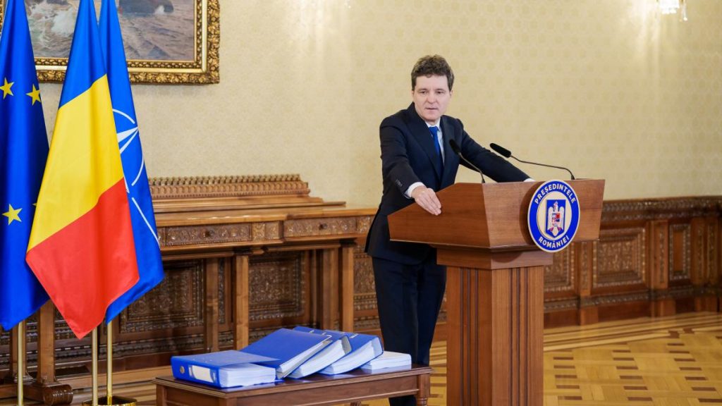 Nic Usor Dan are 4 5 nume pe lista sefilor SRI si SIE