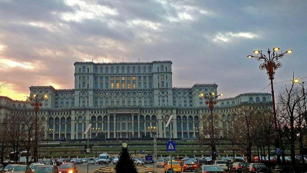 Palatul Parlamentului nu mai are apa Estimarea persoanelor afectate este dificila