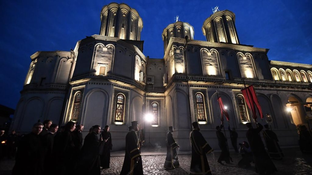 Patriarhie: BOR plăteşte taxe, scutiri pentru lăcaşuri. Patriarhie BOR plateste taxe scutiri pentru lacasuri