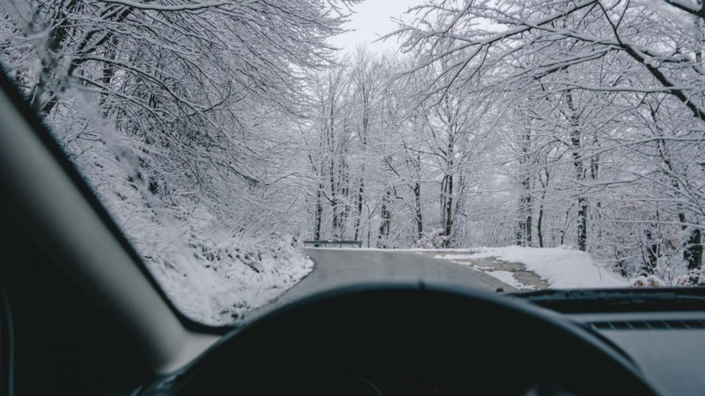 Ploi torentiale si ninsori abundente in Bosnia