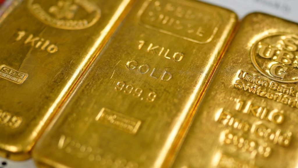 Prima rafinărie modernă de aur din România a atins o cifră de afaceri de peste 40 de milioane de euro. Prima rafinarie moderna de aur din Romania a atins o cifra de afaceri de peste 40 de milioane de euro