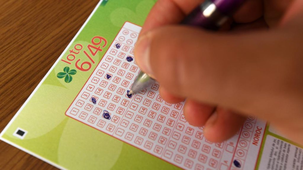 Report total de peste 13 milioane de euro la extragerile de duminică de la Loto 6/49 și Joker. Report total de peste 13 milioane de euro la extragerile de duminica de la Loto 649 si Joker