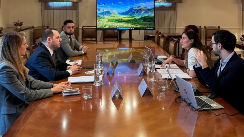 Rogobete discutii la Madrid despre reforma gardilor