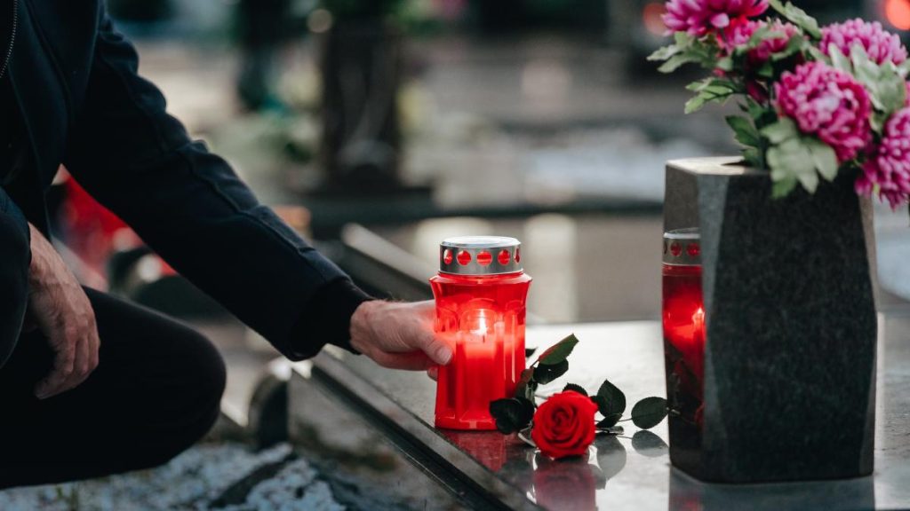 S au scumpit inmormantarile in 2026 Preul taxelor