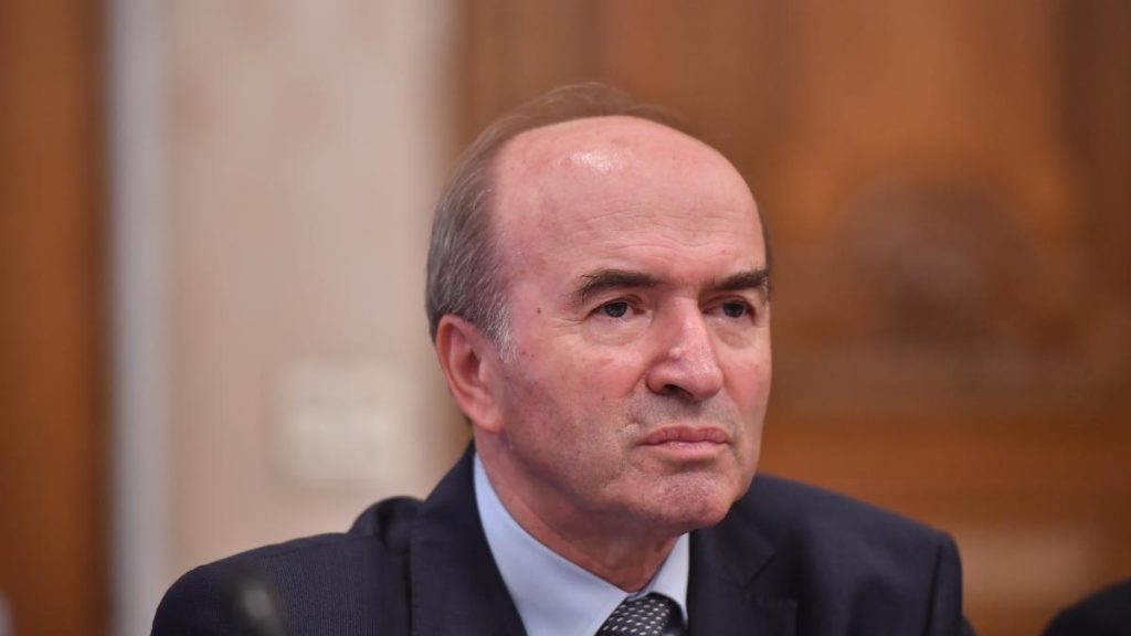 Tudorel Toader, referitor la „Legea Mario”: Minorului nu i s-ar aplica această nouă reglementare. La… Tudorel Toader referitor la Legea Mario Minorului nu i s ar aplica aceasta noua reglementare La
