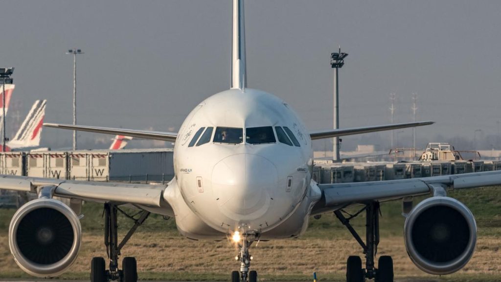 Un nou aeroport ar putea fi construit în România, la 10 km de Bistrița: Va fi dedicat atât… Un nou aeroport ar putea fi construit in Romania la 10 km de Bistrita Va fi dedicat atat